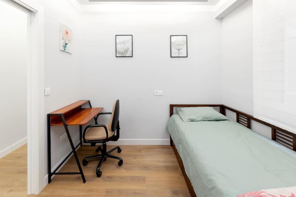 Precioso Piso Con Terraza En Centro De Granada Apartment Bagian luar foto