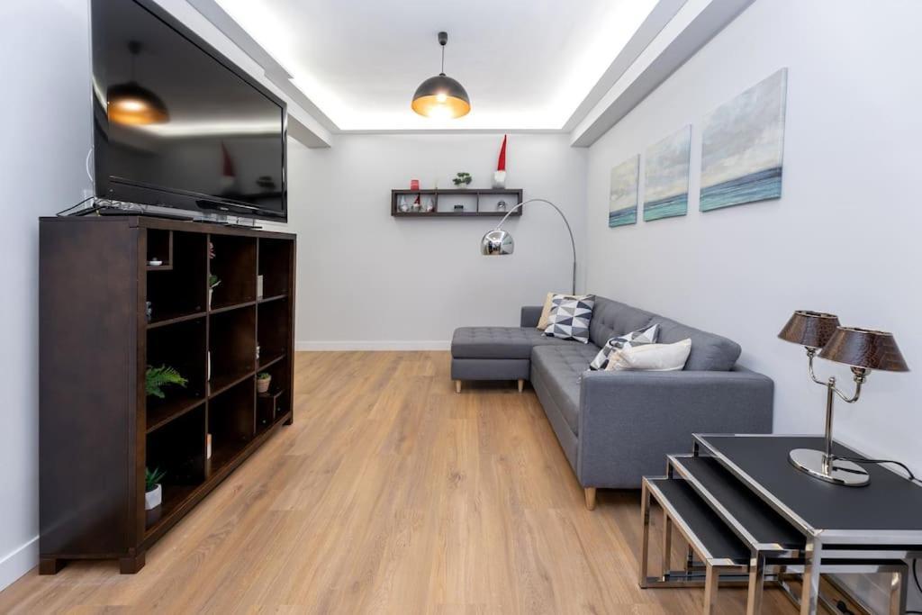 Precioso Piso Con Terraza En Centro De Granada Apartment Bagian luar foto