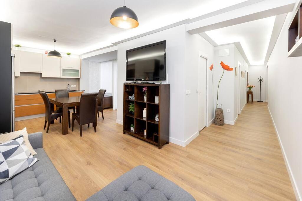 Precioso Piso Con Terraza En Centro De Granada Apartment Bagian luar foto